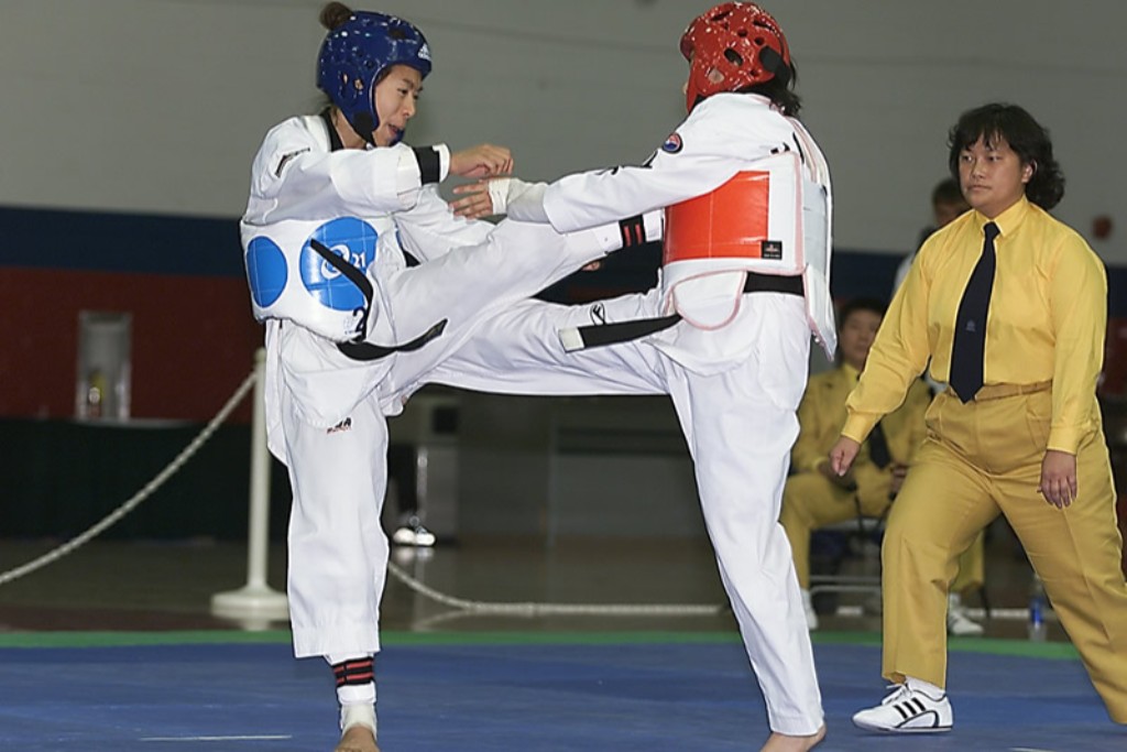 Тхэквондо видео. Тхэквондо ВТФ спарринг. Тейквандо Чиндяскин. Taekwondo дети.